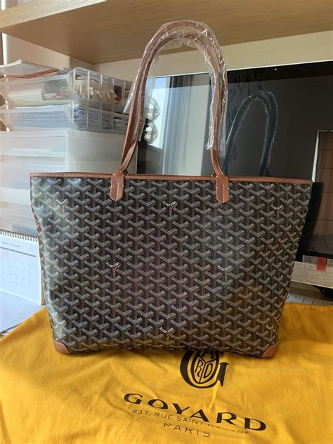 goyard originali|authentic goyard bag.